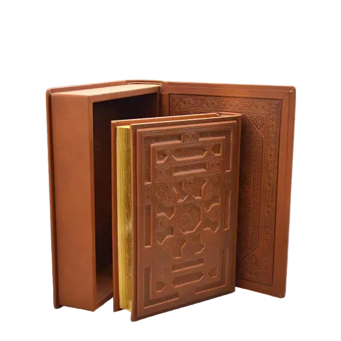مصحف ايراني معطر 17×24 سم مع علبة