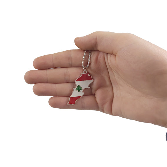 قلادة معدن فضي